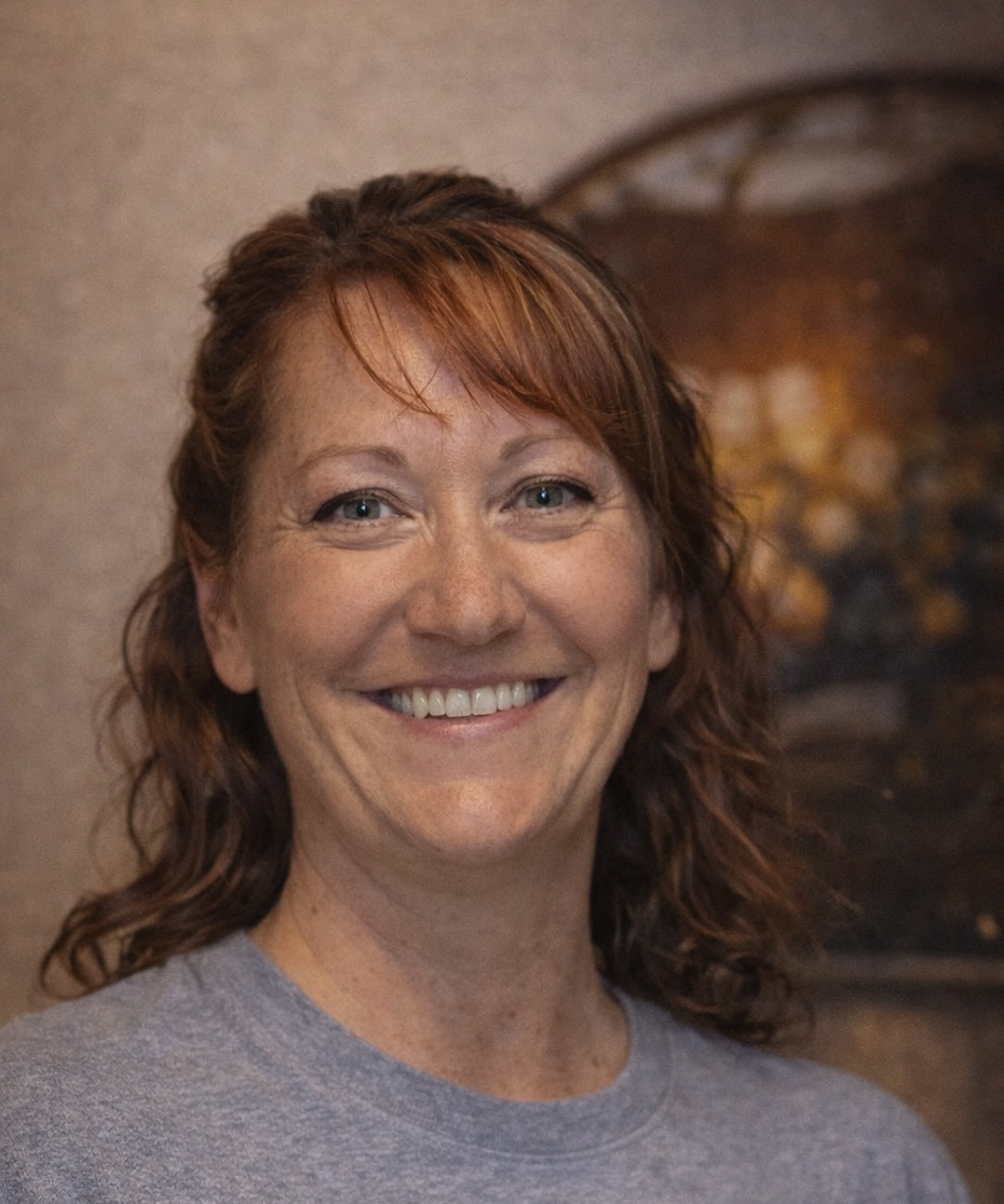 Headshot of Tracie Rasmussen